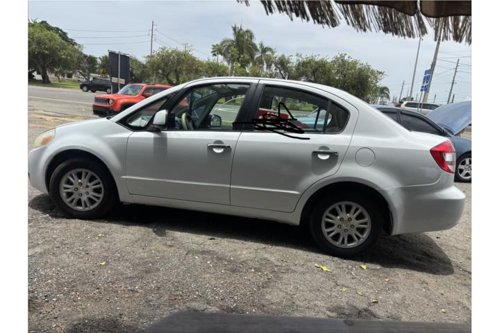 2011 Suzuki dx-4