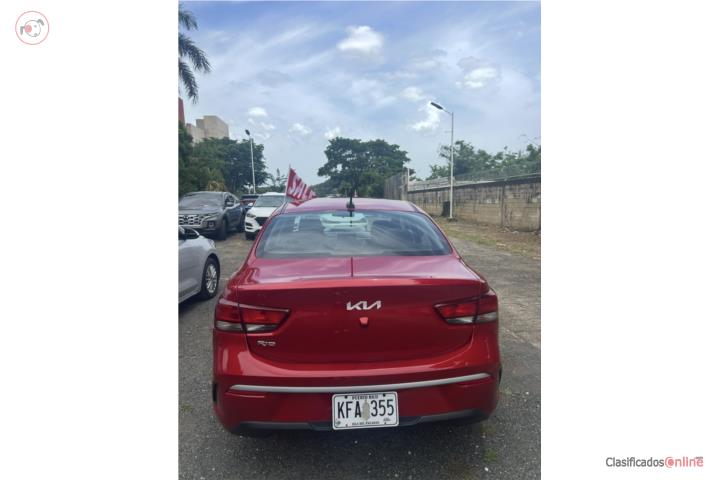KIA RIO COMO NUEVA