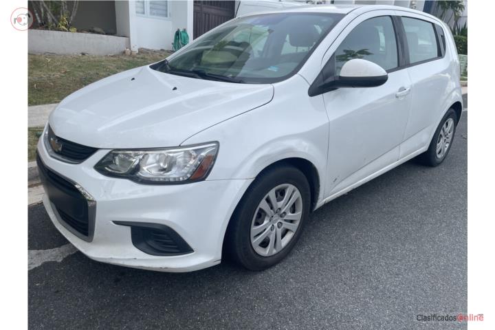 Chevy Sonic 2020 $7,000- 67k millas