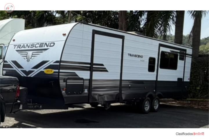 2019 camper 35 pies 21,000