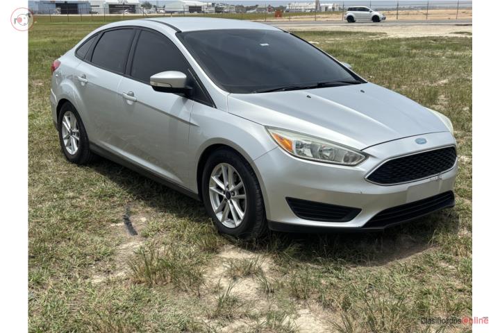 Se vende ford focus con aire nitido