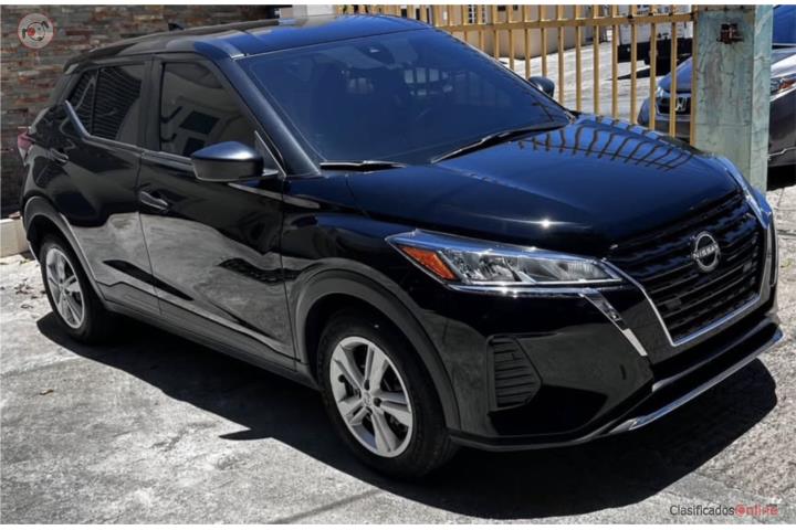 Nissan kicks S 2024