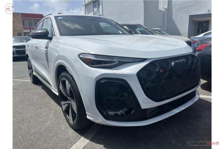 2025 Audi SQ 5 Premium Plus