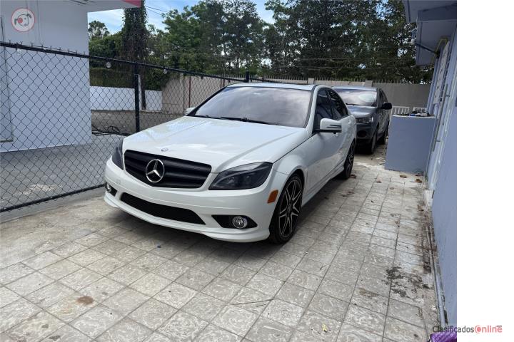 Mercedes Benz 2010 c300