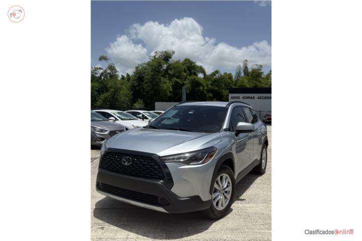 Toyota Corolla Cross 2023 con 2,525 millas!