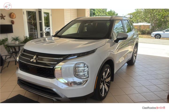 Mitsubishi Outlander SE 2026 poco millaje