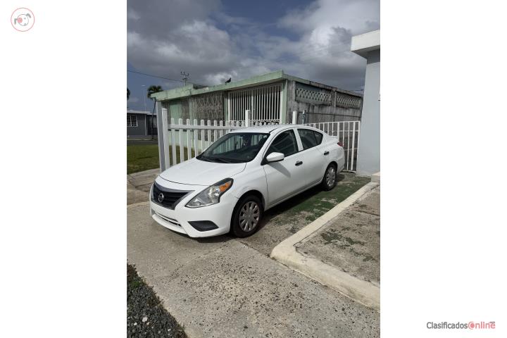 Nissan Versa 2019, venta por poco uso