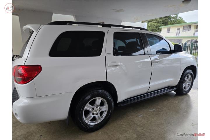 SEQUOIA 2011 ...74 MIL MILLAS $ 11900 FIJOOO