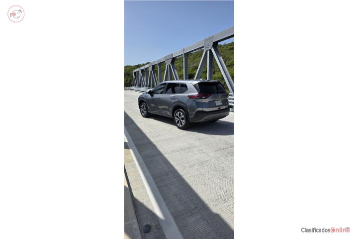 Nissan rogue 2022 $17900