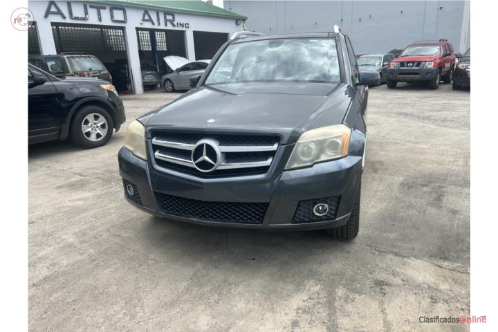 Mercedes Benz GLK350 2010