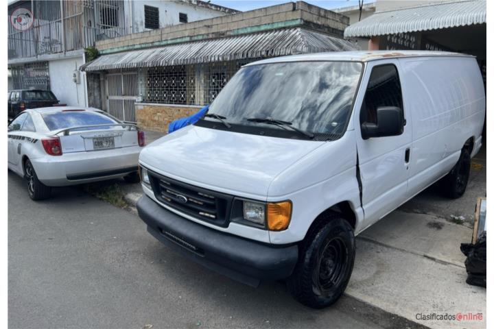 Ford Econoline 2004 E250 2,500 o mejor oferta