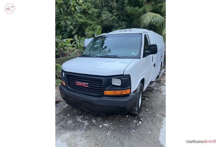 Van Gmc con caja de herramientas