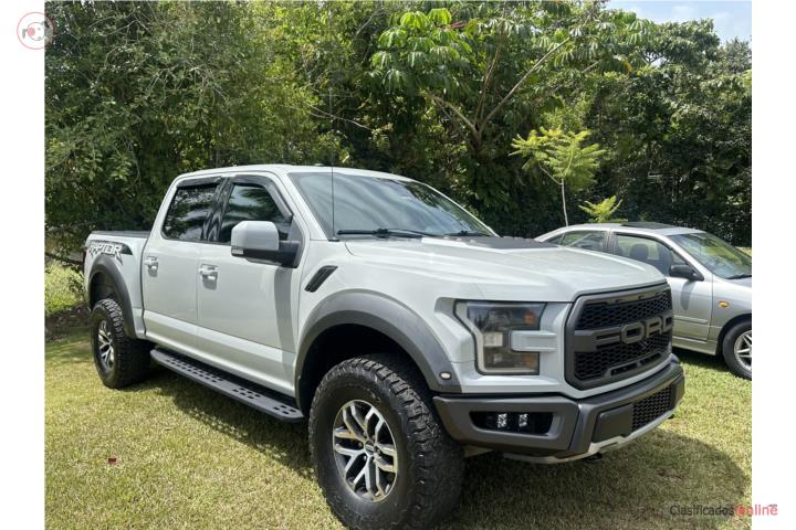 Ford Raptor 802A color avalancche grey