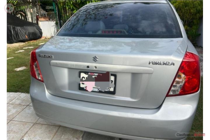 Suzuki Forenza 2005