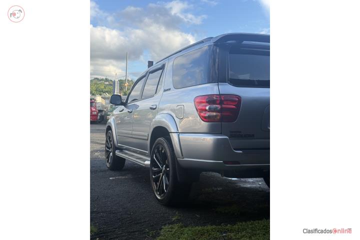 Toyota Sequoia limited v8 4x4