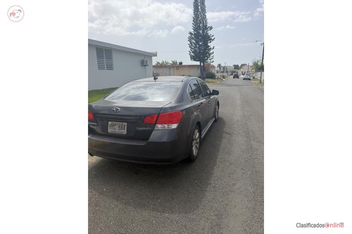 Subaru Legacy 2012 AWD  Para piezas / Comple