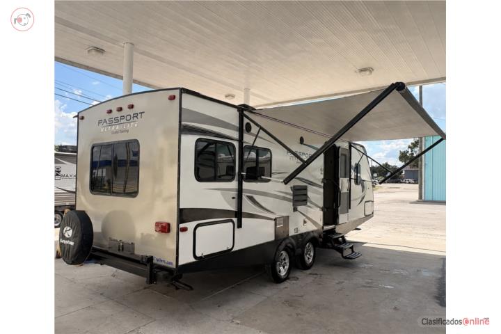 Camper 28 pies con slide y cuarto privado