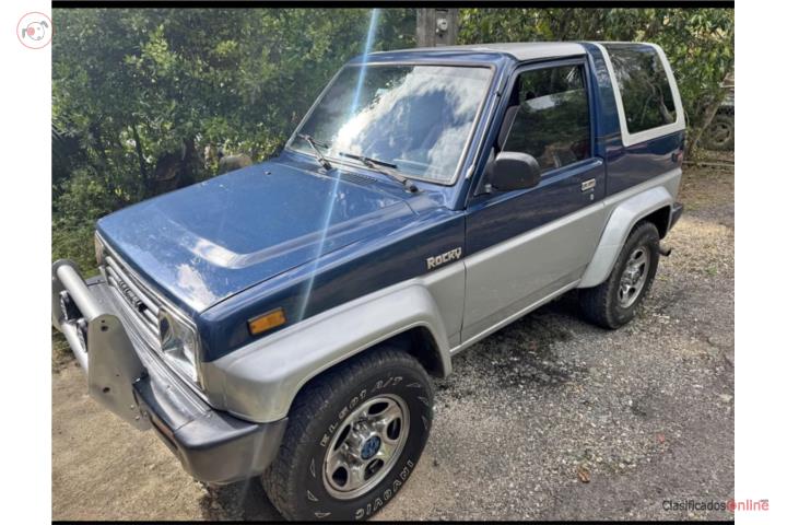 Daihatsu rocky 4x4