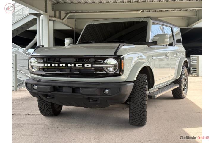 2022 Ford Bronco Outer Banks | 46,250 Millas