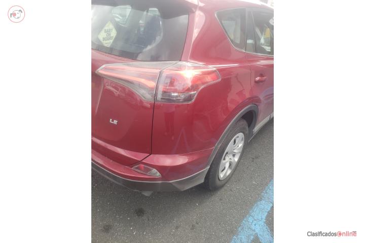 SE VENDE RAV4 2018 COMO NUEVA POCO MILLAJE