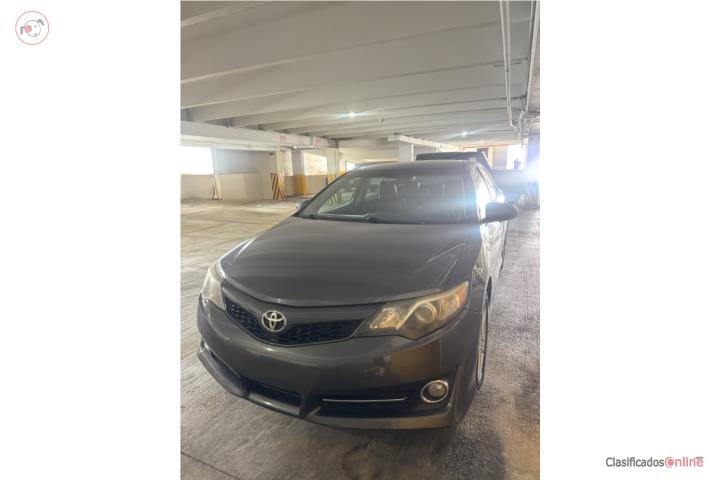 Toyota Camry SE 2012