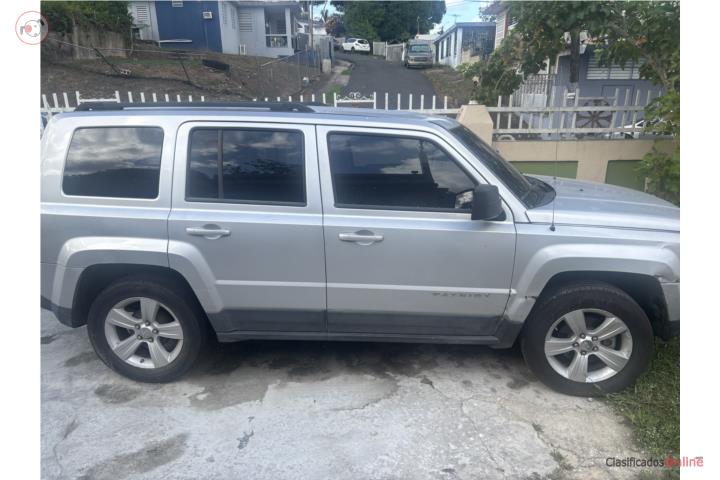 Se vende Guagua ; Jeep Patriot