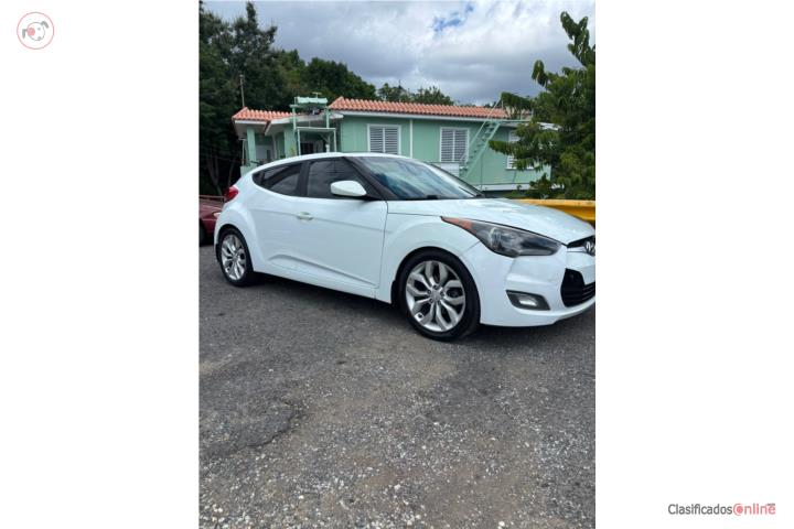 Se vende Hyundai Veloster 2013. 120,000 milla