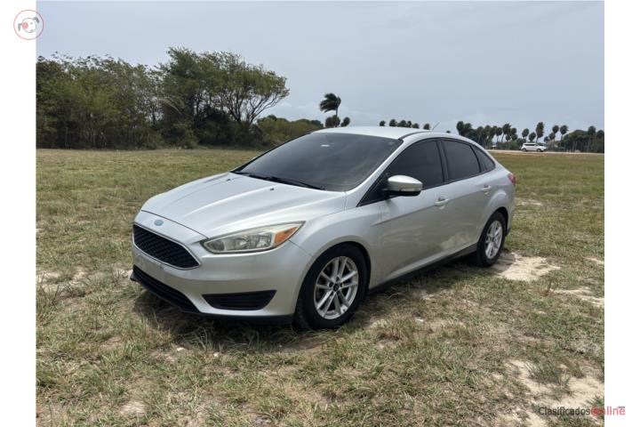 Se vende ford focus con aire corre nitido