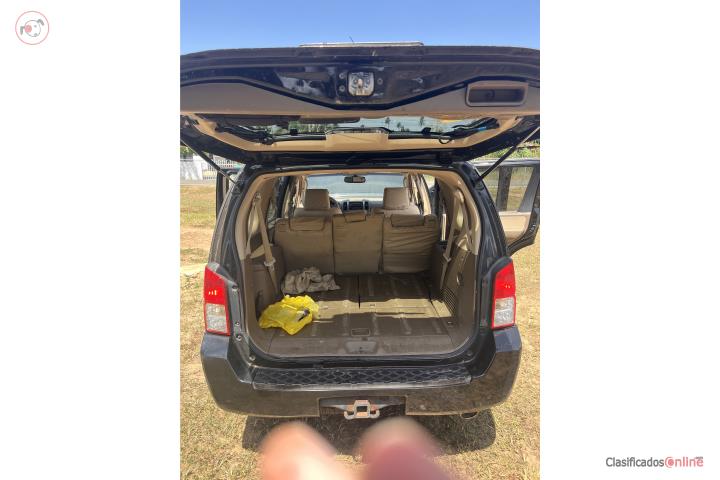 NISSAN PATHFINDER 2007 $2K (negociable)