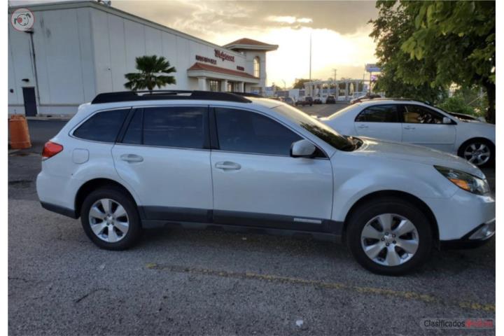 2012 SUBARU OUTBACK 6CYL AWD