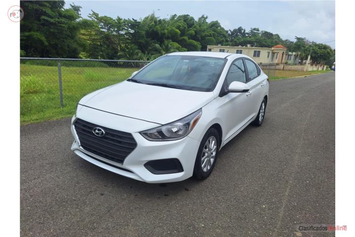 Hyundai Accent,nitido,Aros,econ. en gasolina