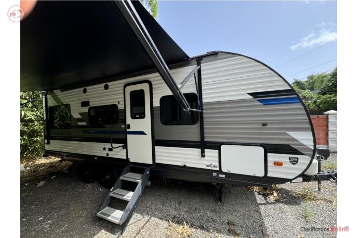 Camper pionner 2021  $18,000