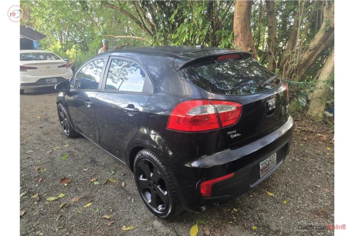 Kia Rio5 2016 Aut Shifttronic $6,100 negociab