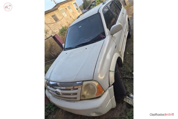 Se venden 2004 SUZUKI XL7 EX/LX BLANCO