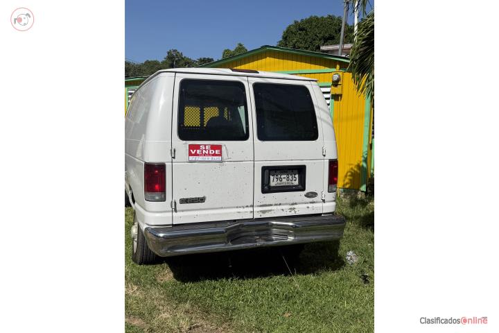 Ford E250 2002