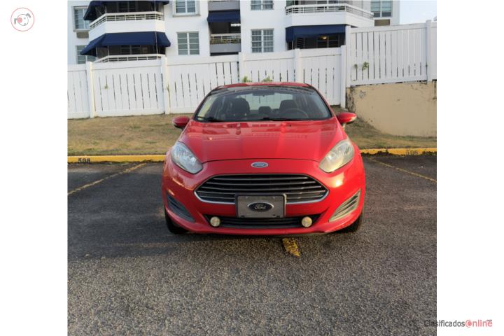 2014 Ford fiesta - $4,300