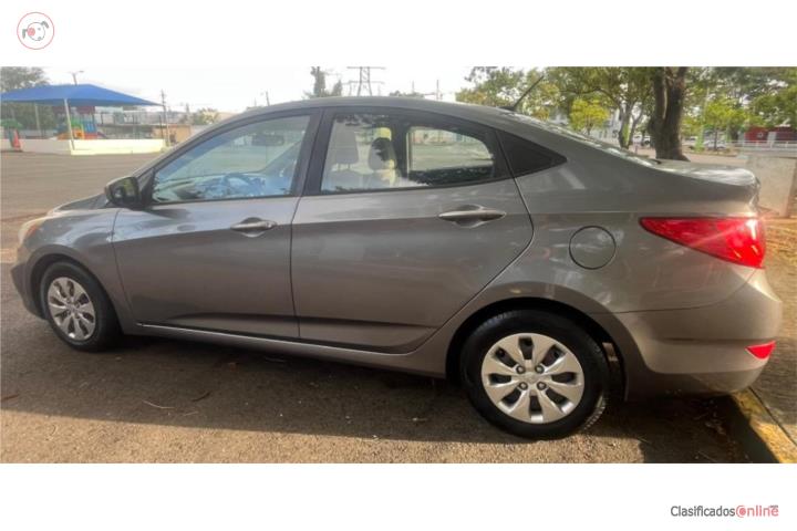 Accent 2015 Standard $4,800 Gris Obscuro