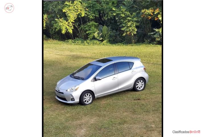 Toyota  prius  c   2012   la  cara