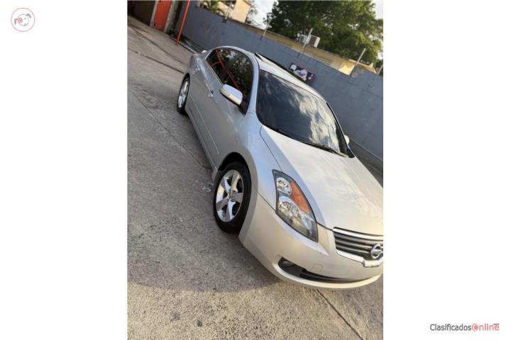 Nissan Altima SE 2008. No tiene marbete ni AC