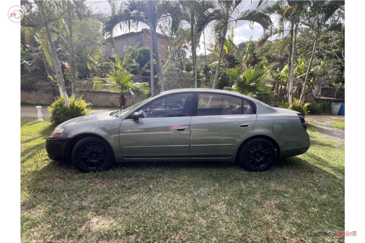 Nissan Altima