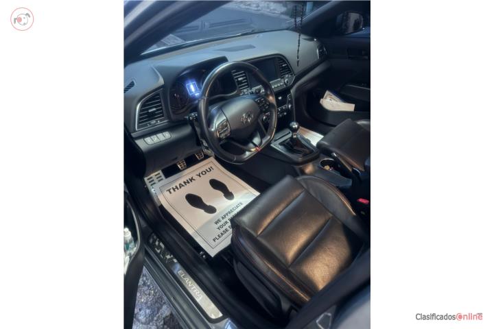 Elantra Sport 2017 / 75,000 millas / $12,500
