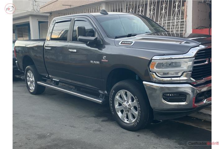 Dodge ram 2500 2019 diesel 27000$