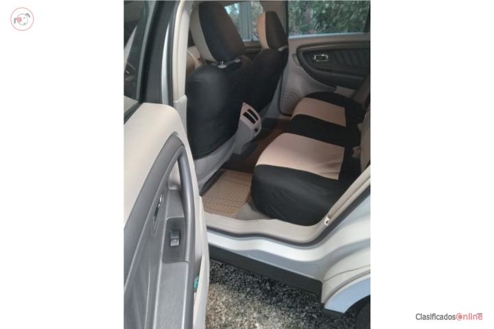 Ford Taurus 2010 millaje 79738.5