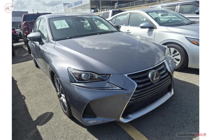 2019 Lexus IS 300 Excelentes condiciones