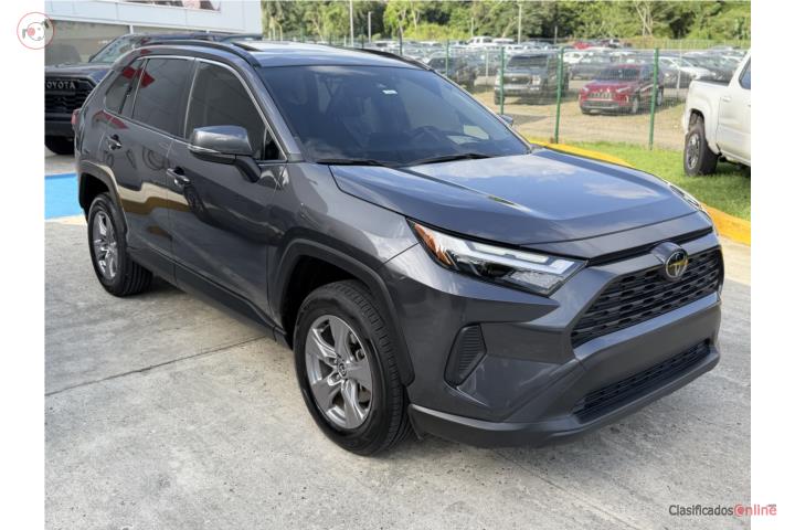 Toyota Rav4 XLE 2024