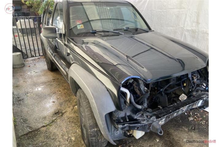 Jeep Liberty Sport  $1,200.00 REQ MOTOR