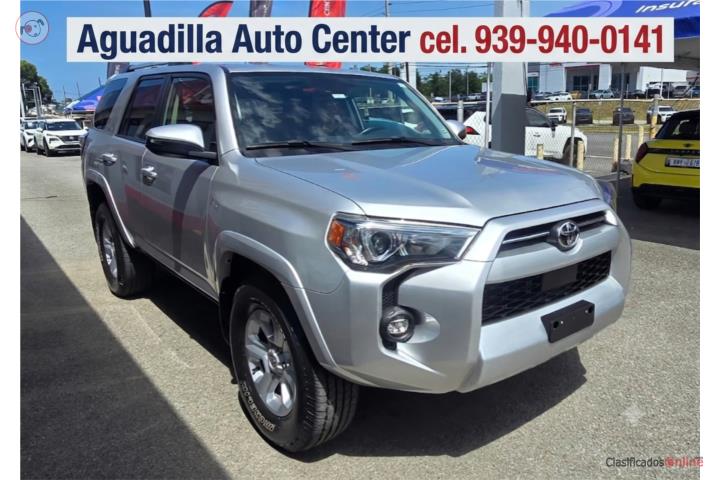 Toyota 4RUNNER SR5 2023
