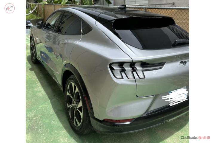 Mustang Mach e E4 (Premium) 34K Millas