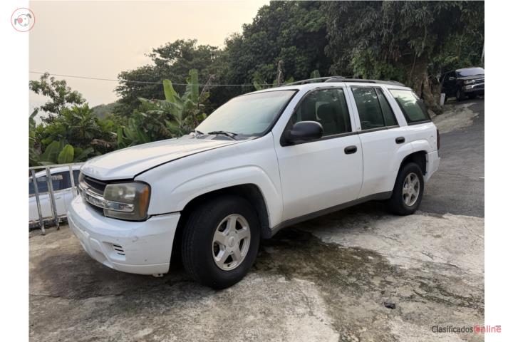 Chevrolet Trailblazer SV o cambia
