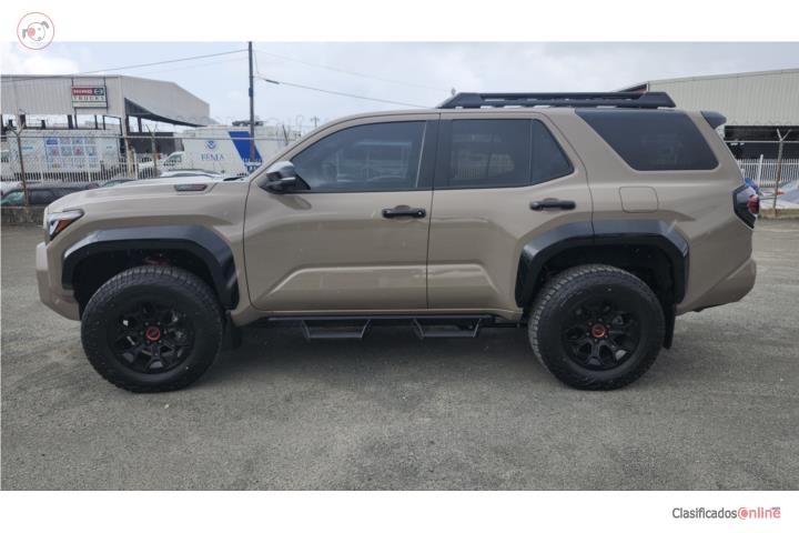 4 Runner  I-FORCE MAX TRD PRO